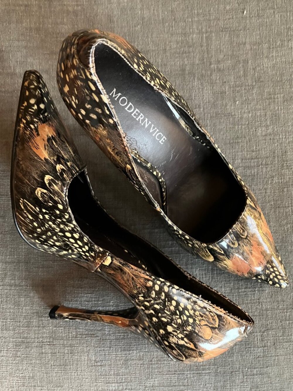 RARE Modern Vice Mariah Stiletto Feather Leather Pointed Pumps Heels Size 7.5